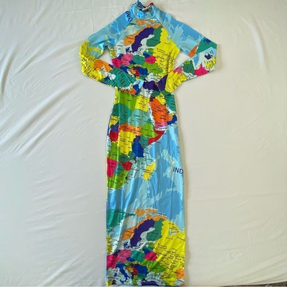 Fashion Nova Around the world midi dress - Picture 2 of 12